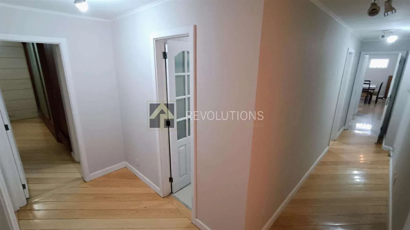 3-bedroom apartment with 1 suite and 4 bathrooms — photo 24