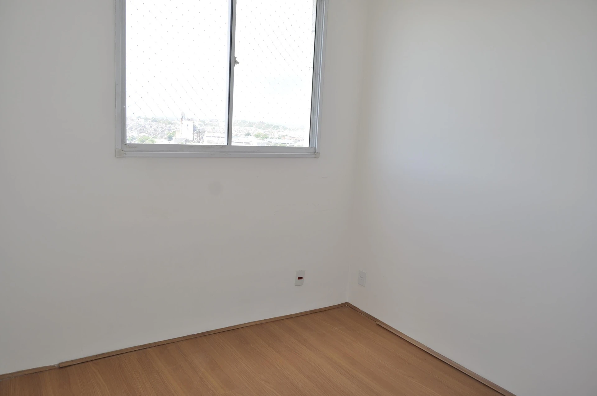 Балкон с грилем и 2 спальни: квартира 47 м² — photo 22