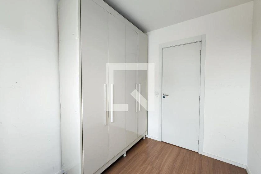2-bedroom apartment in a building with a gym — photo 27