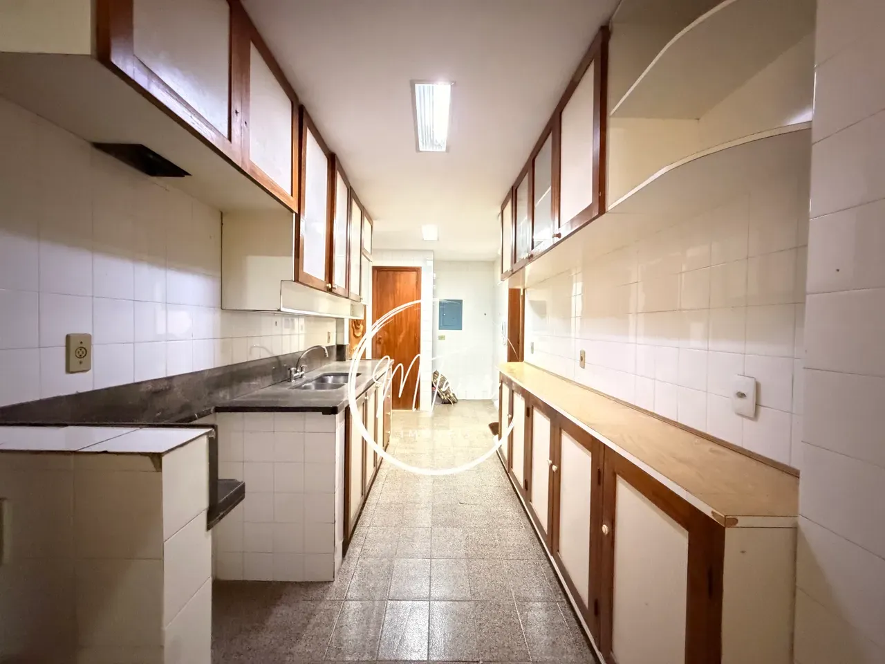 Apartment, 173 m², with a glass-enclosed balcony — photo 13