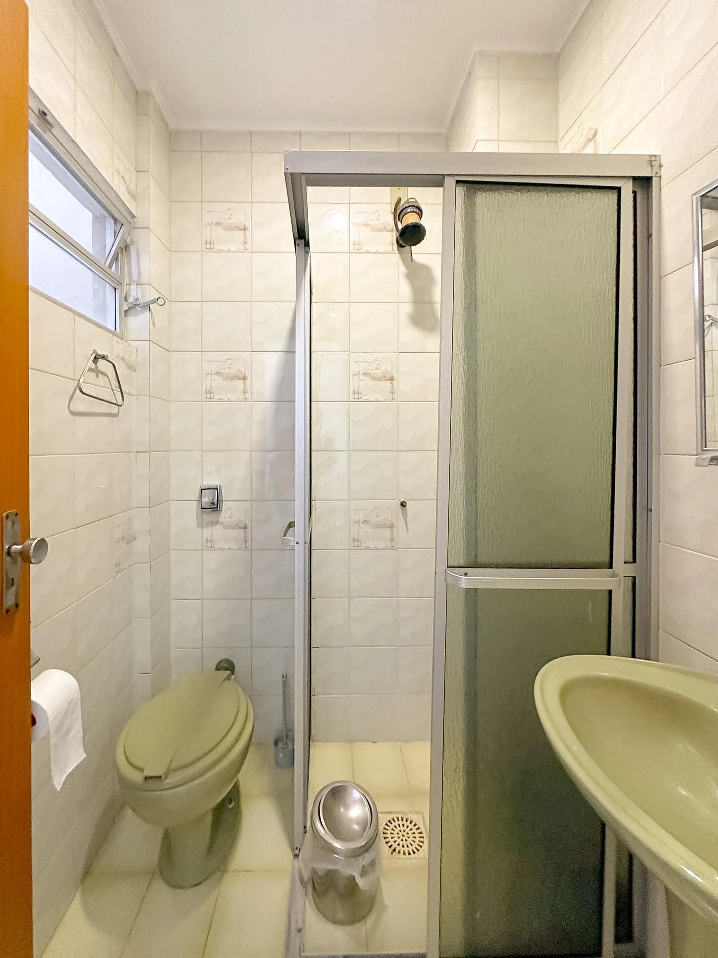 Furnished house, 250 m², with a bathtub — photo 74