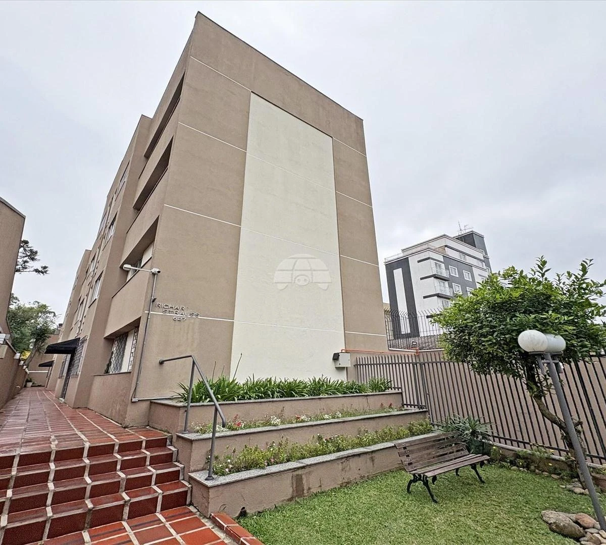 3-bedroom apartment with a home office in Curitiba — photo 12
