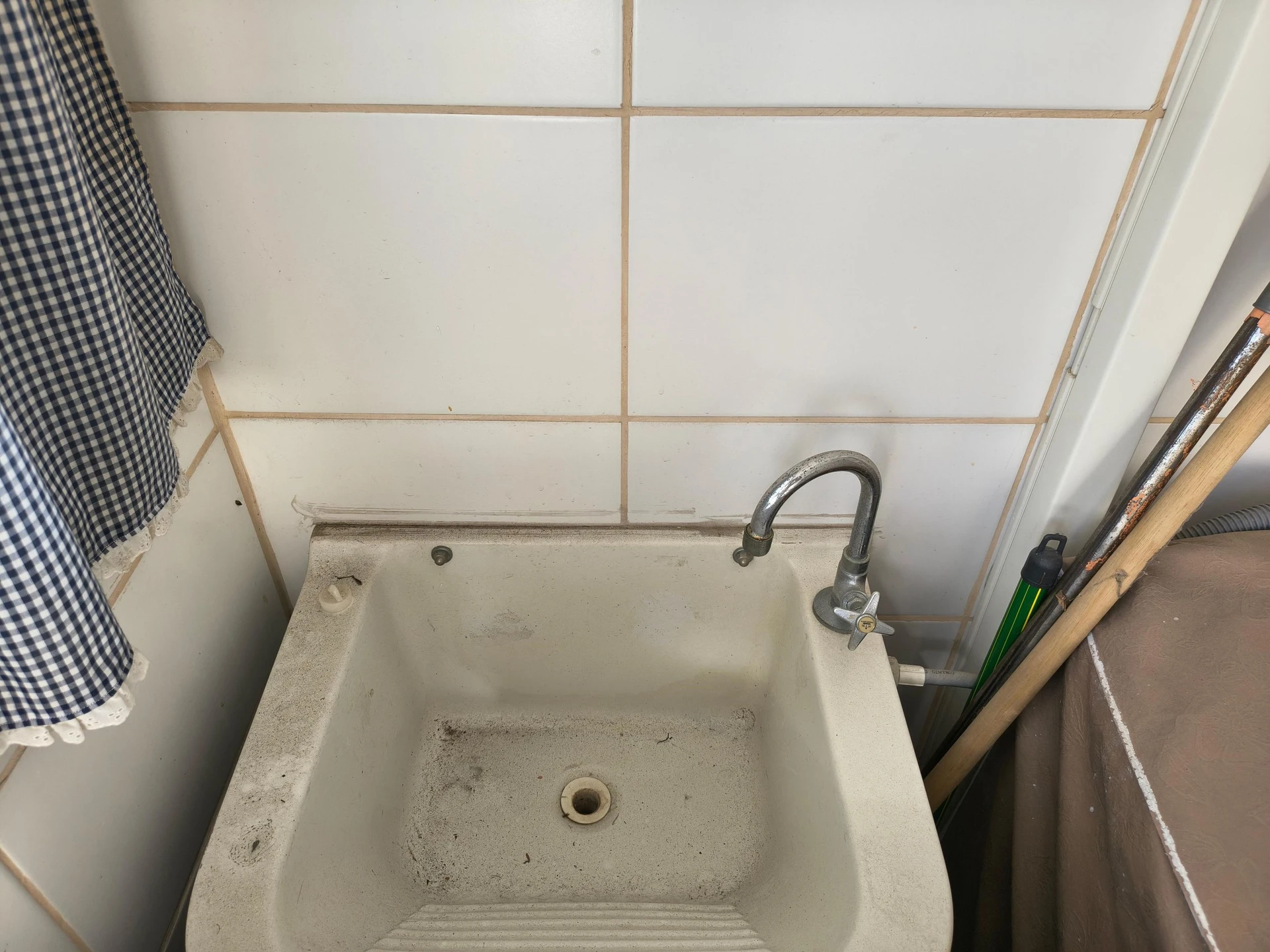Furnished apartment with gas kitchenette and 2 bedrooms — photo 19