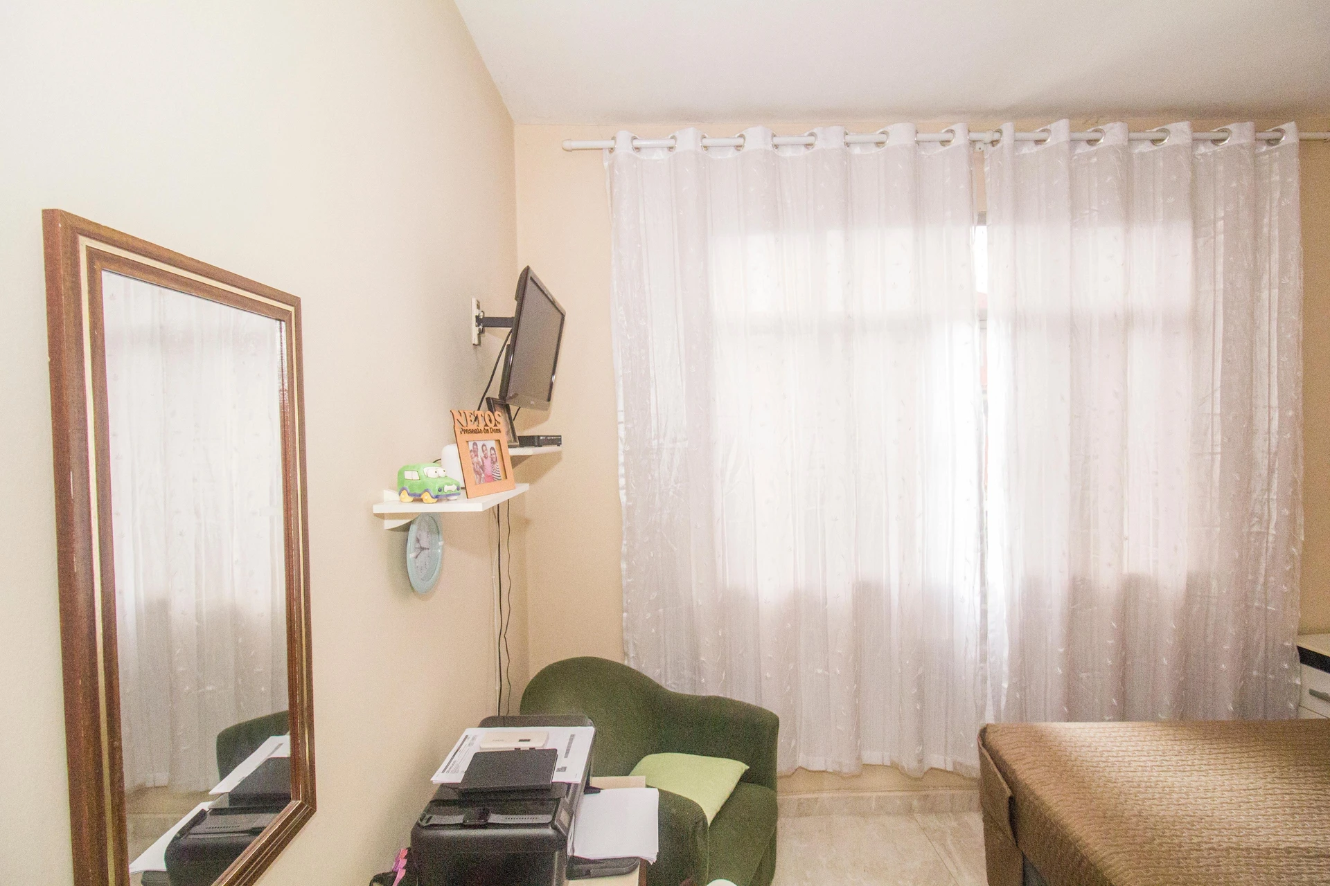 Furnished 2-bedroom apartment with 2 bathrooms — photo 24