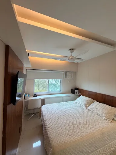 3-bedroom apartment with a glass-enclosed balcony — photo 3