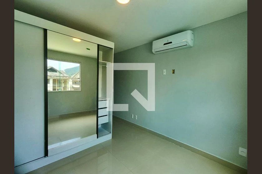 Rental apartment with 4 en-suite bedrooms and 350 m² — photo 13