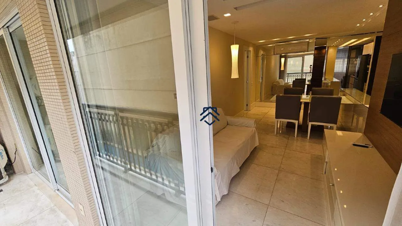 Furnished apartment, 74 m², with a glass-enclosed balcony — photo 7