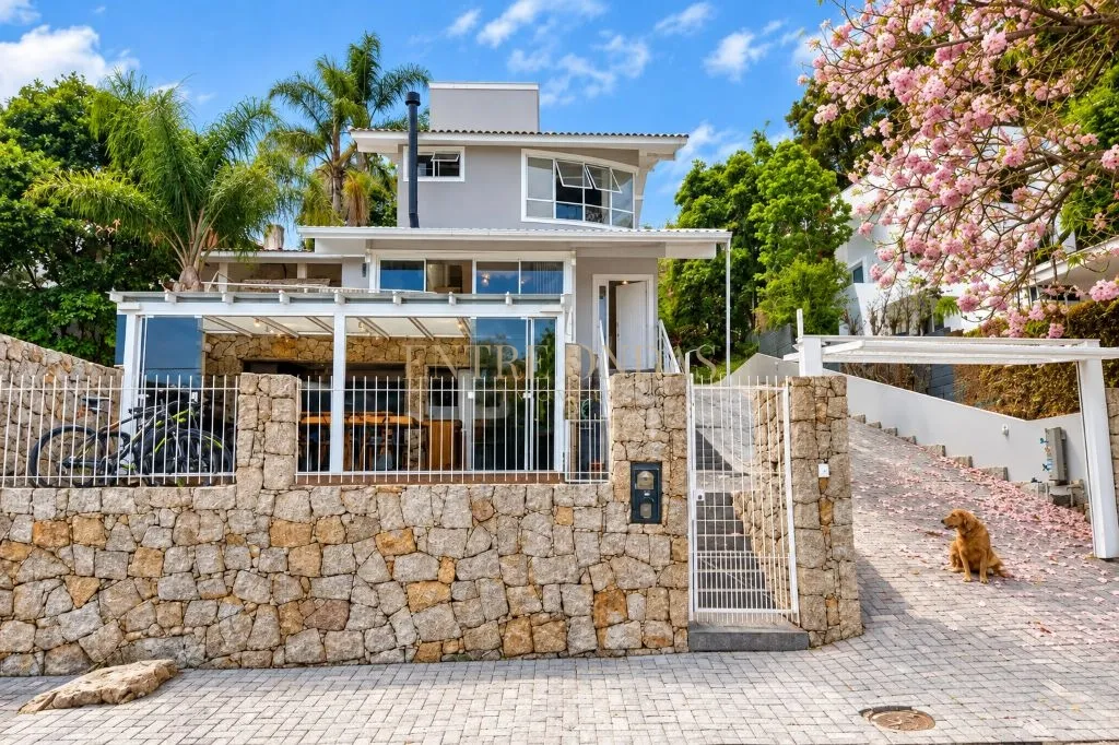 3 quartos e lareira: casa de 240 m² — photo 7