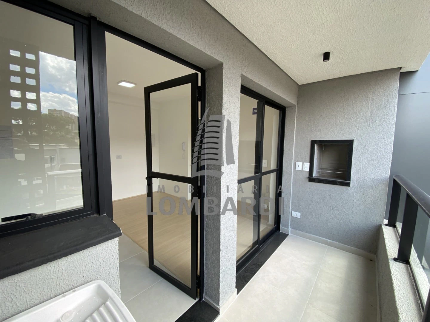 Квартира: 2 спальні, 1 з власною ванною кімнатою, 48 м² — photo 2