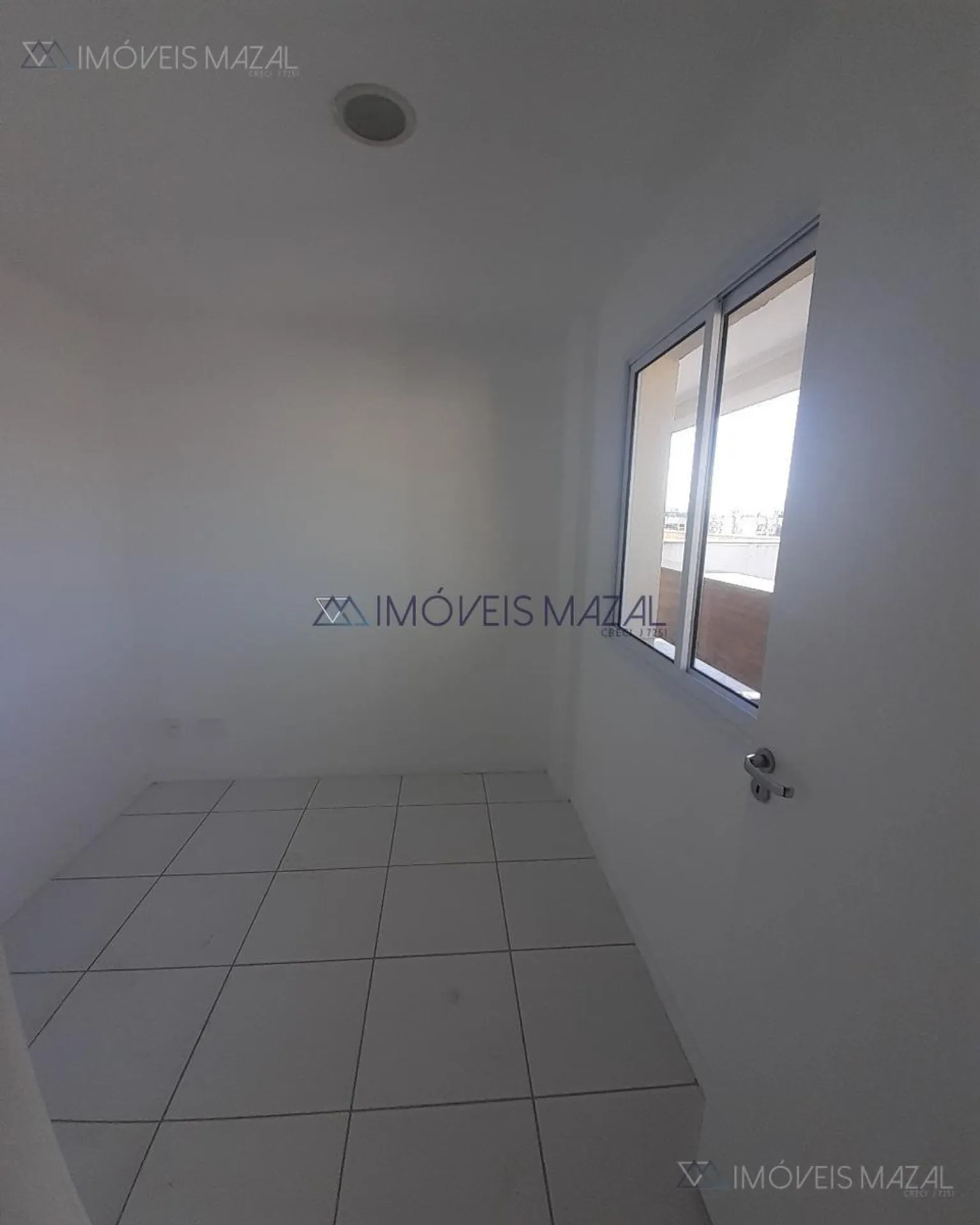 Linear duplex with 3 bedrooms and a BBQ balcony — photo 36
