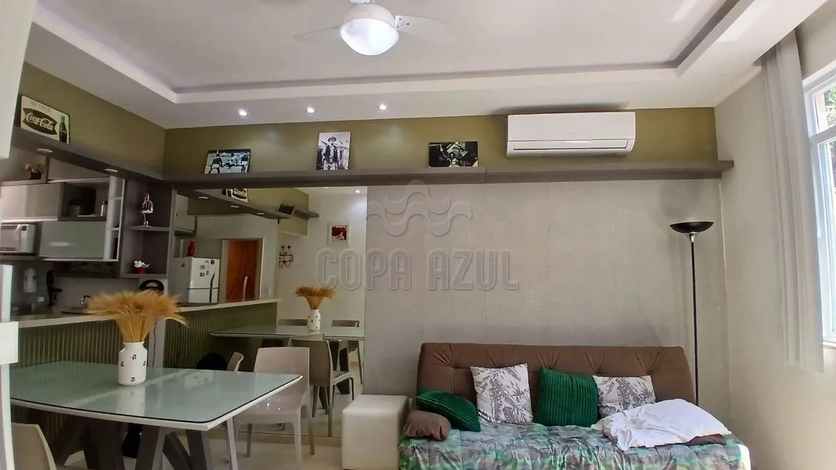 One-bedroom apartment with a mountain view in Rio de Janeiro — photo 5