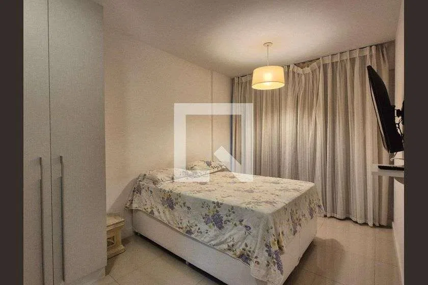 80 m² apartment with a pool in the building — photo 7