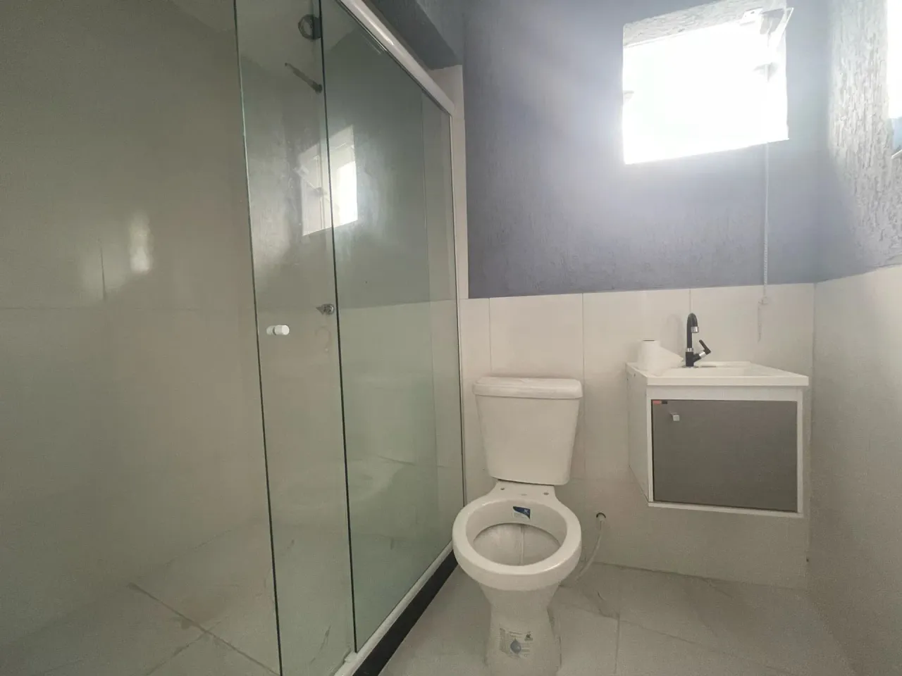 Квартира без меблів з 1 спальнею та компактною кухнею — photo 4