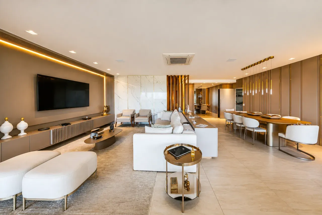 Furnished apartment, 266 m², with floor-to-ceiling windows — photo 9