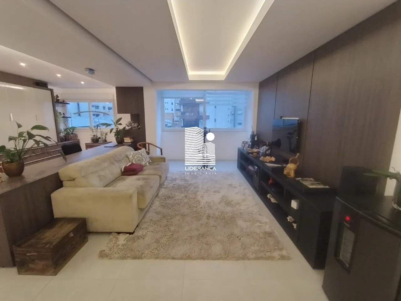 Apartamento mobiliado de 3 quartos com closet
