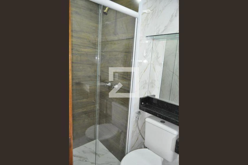 2-bedroom apartment in a building with a gym — photo 10