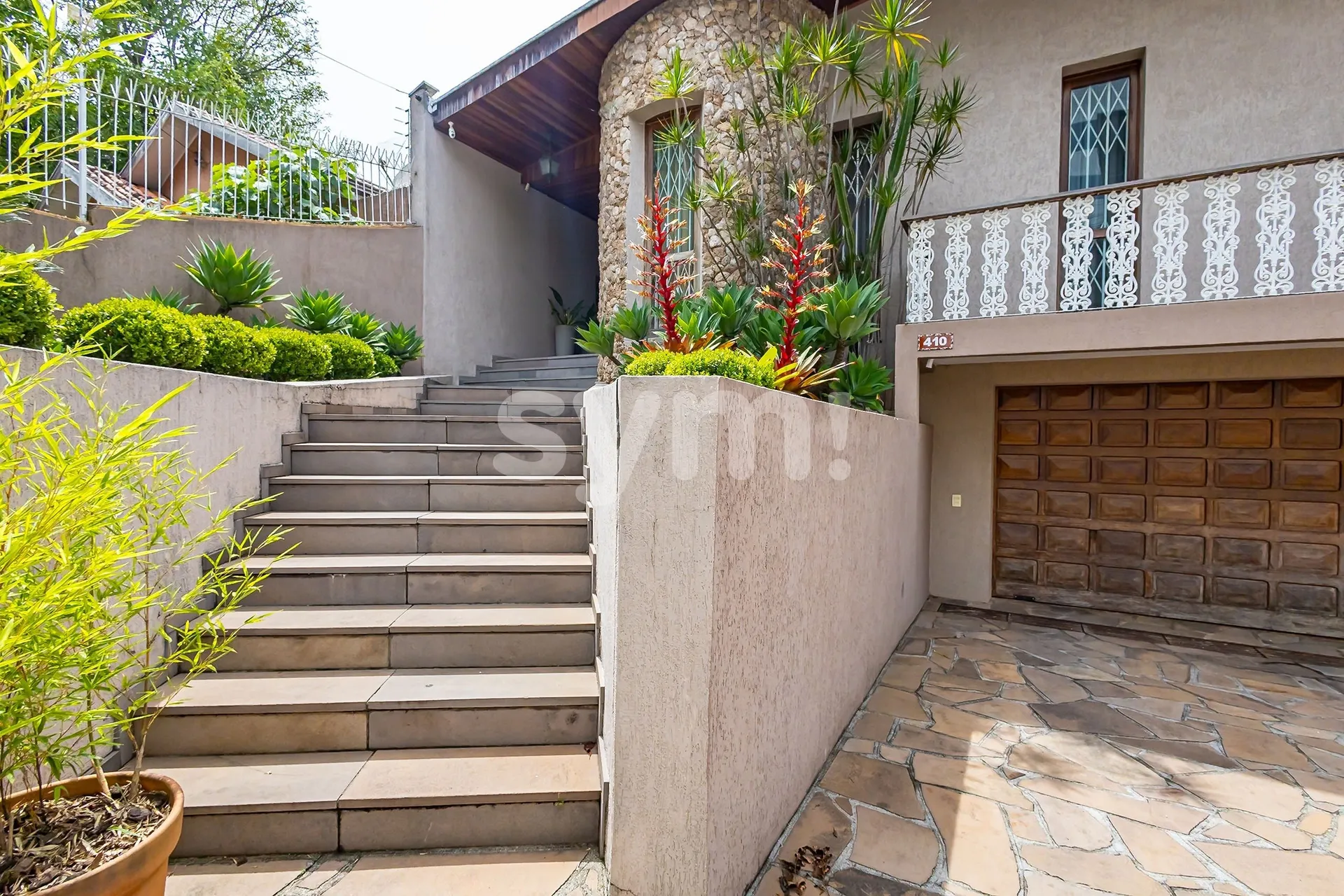 Single-family house with 3 bedrooms and 4 parking spaces — photo 4