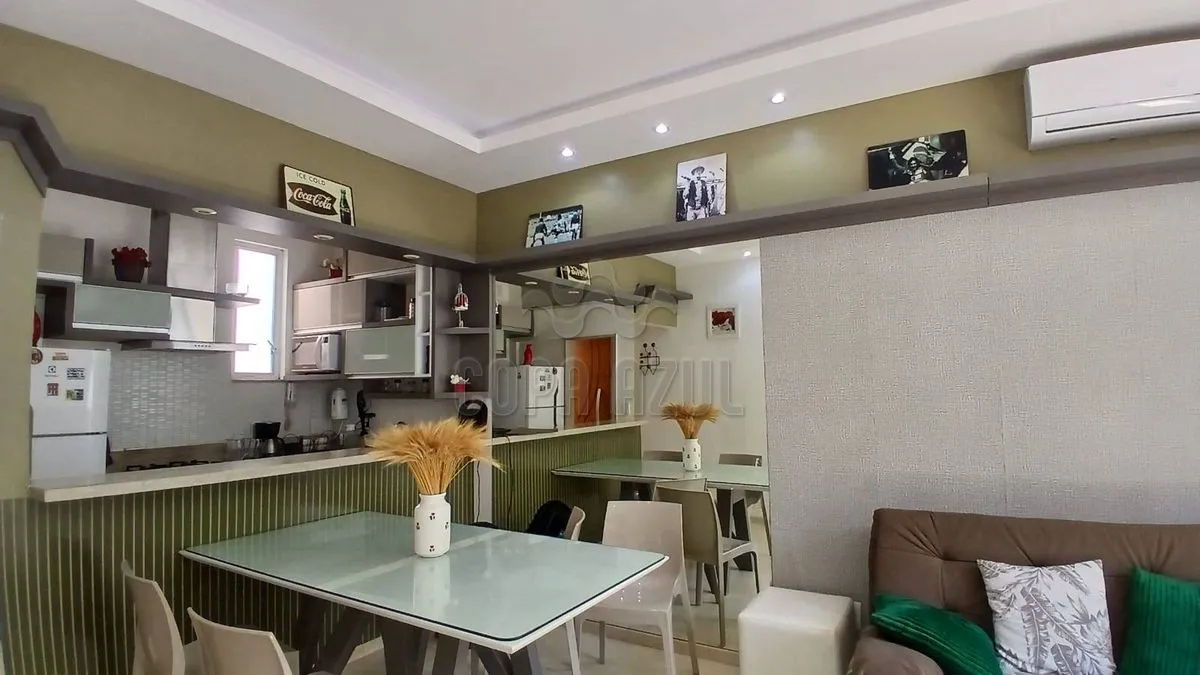One-bedroom apartment with a mountain view in Rio de Janeiro — photo 9