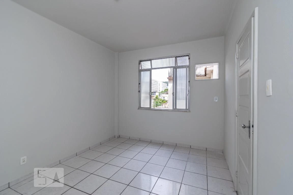 Unfurnished 1-bedroom apartment with 1 bathroom — photo 28