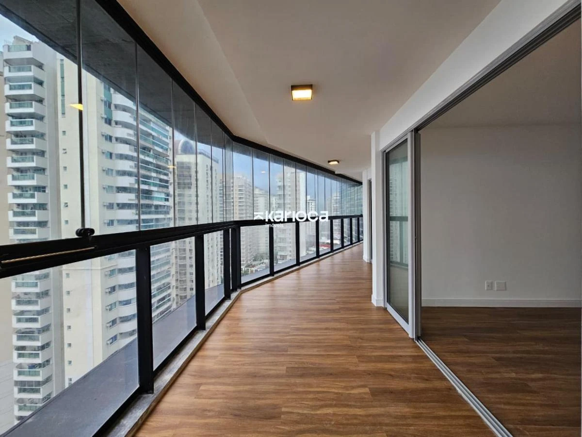 3-bedroom apartment with floor-to-ceiling windows — photo 9
