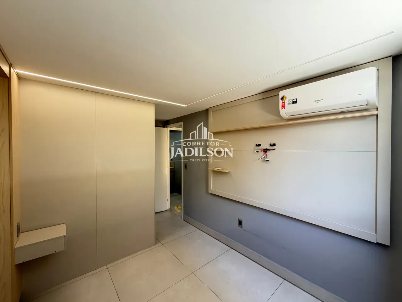 Apartment, 127 m², with a jacuzzi — photo 20