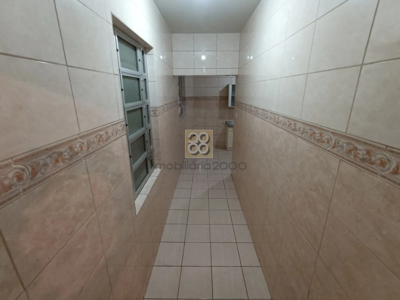 Apartment, 98 m², with wood or laminate floors — photo 2