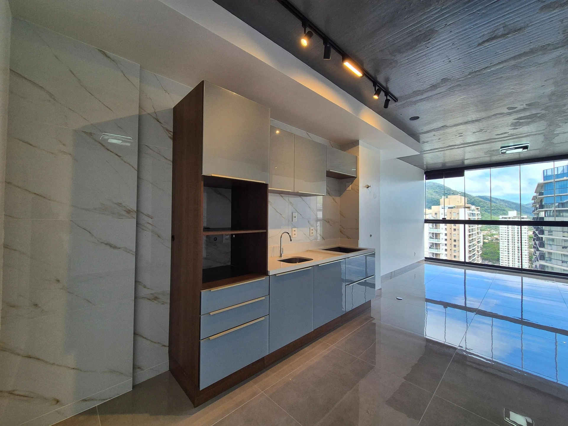 Washing machine in a 2-bedroom apartment, 84 m² — photo 11