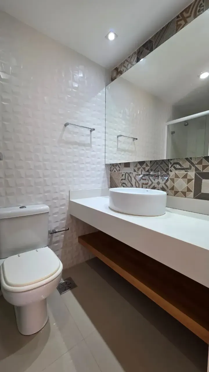 3-bedroom apartment with an open-plan kitchen — photo 5