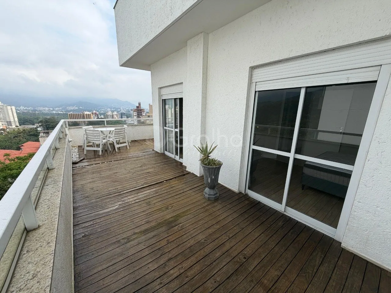 3-bedroom apartment with a bathtub in Florianópolis — photo 20