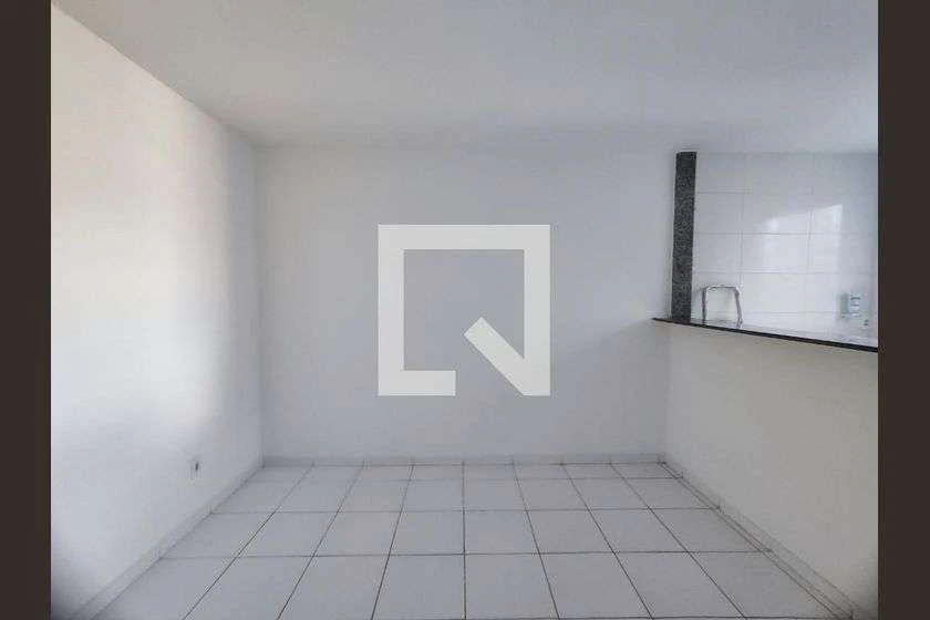 Apartamento de 1 dormitorio con balcón y cocina abierta — photo 9