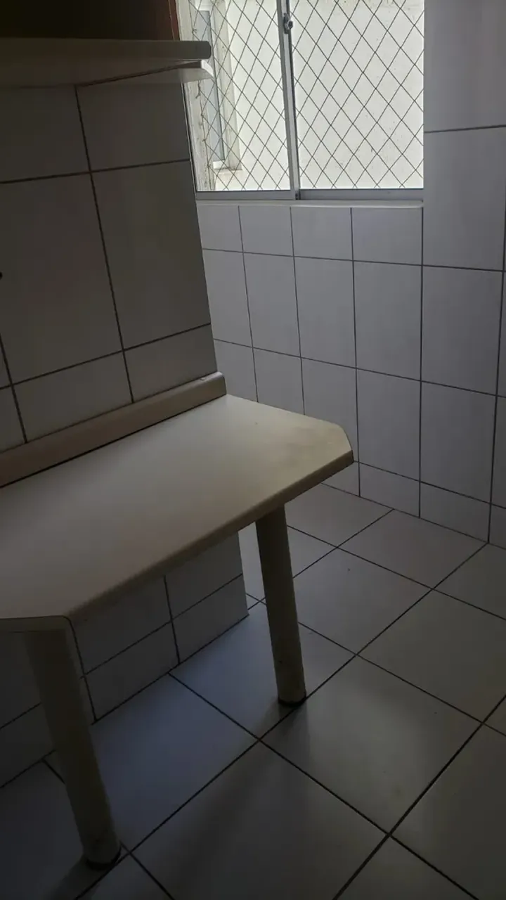 Apartamento com 2 quartos e box de vidro no banheiro — photo 14