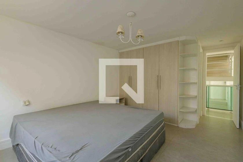 6-bedroom house with 470 m² and 7 parking spaces — photo 30