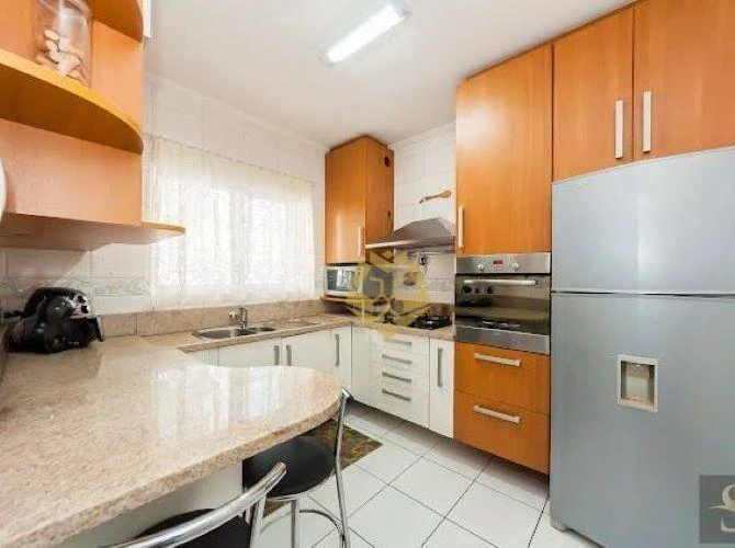 Casa amueblada con jardín privado y 4 dormitorios — photo 4
