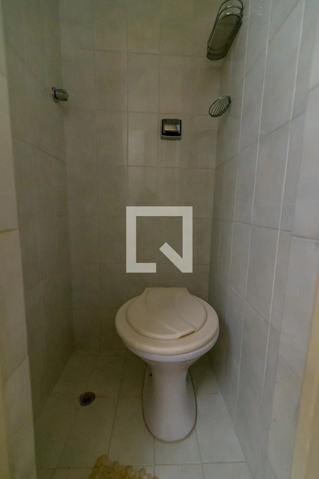 Bathtub in a 3-bedroom apartment, 110 m² — photo 48