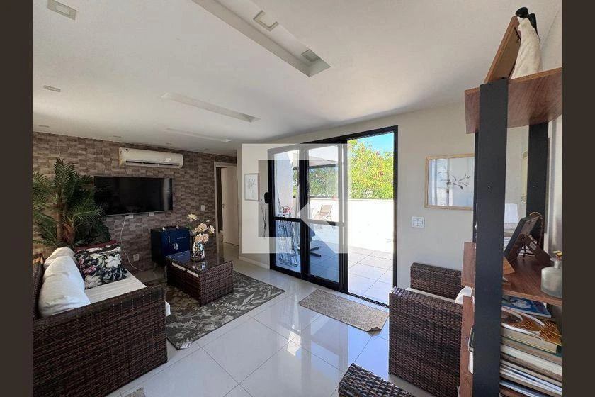 230 m² apartment with 4 bedrooms and 3 suites — photo 43