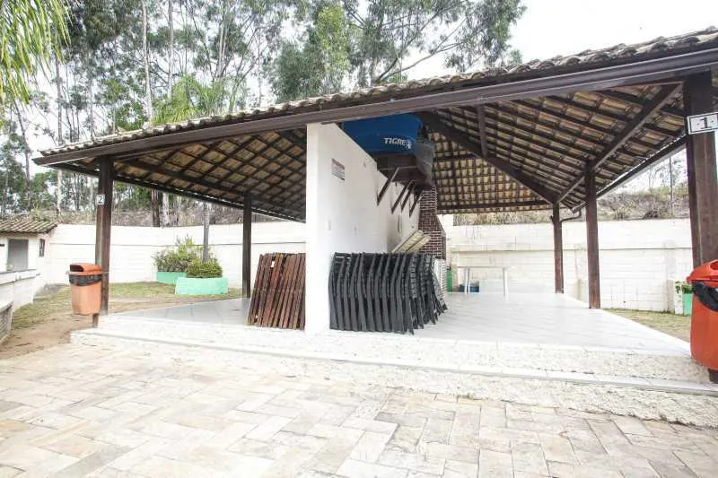 3-bedroom apartment with a mountain view — photo 27