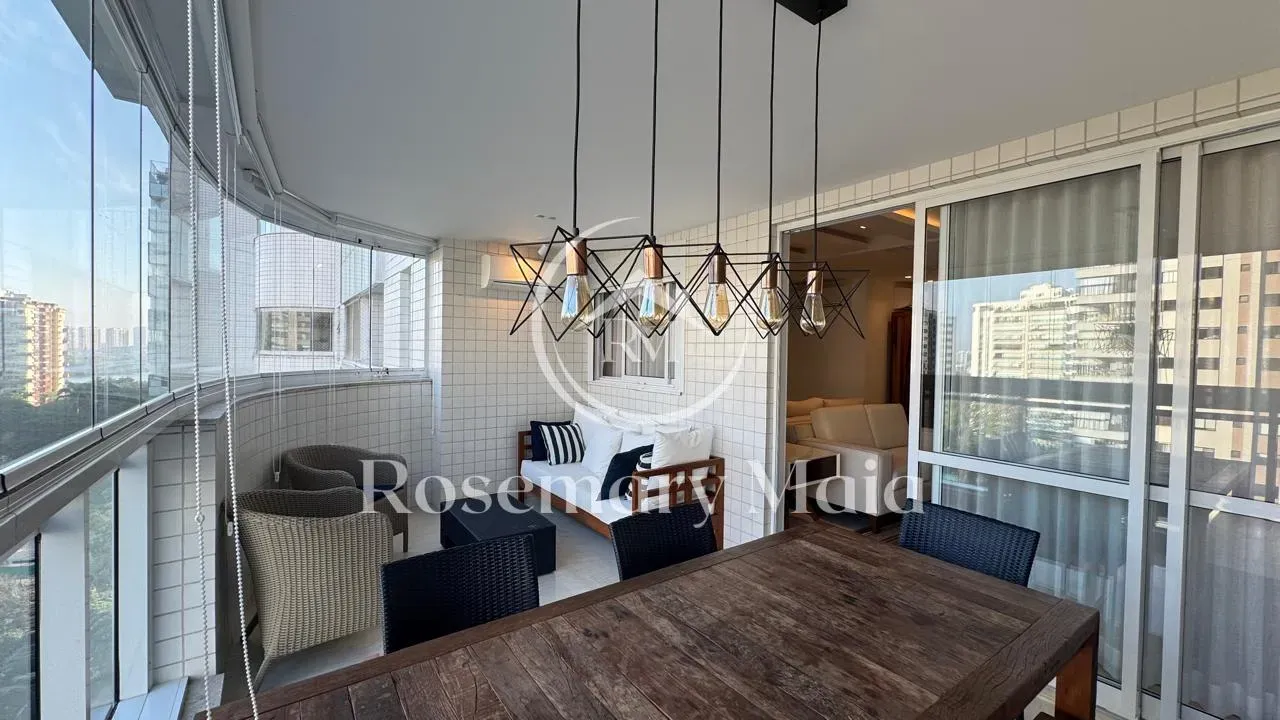 179 m² apartment with 3 bedrooms and 3 parking spaces — photo 16