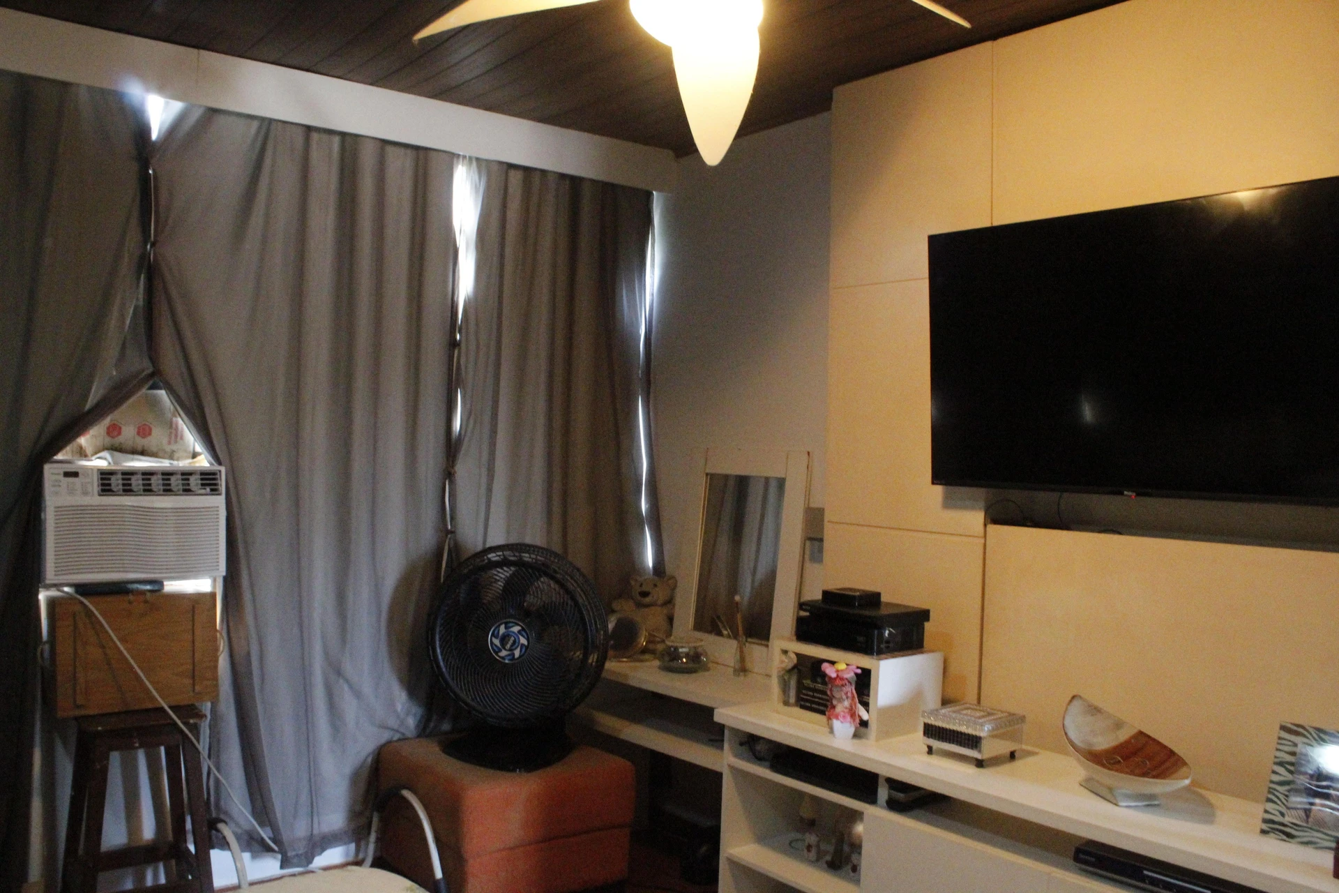Furnished 4-bedroom house with private balcony — photo 24