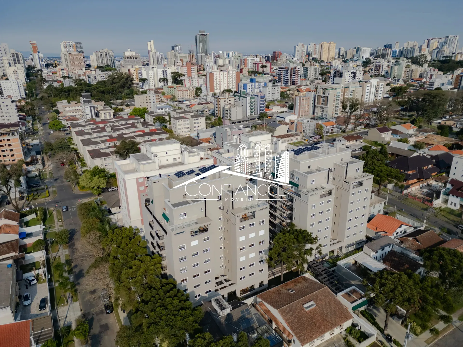 3-bedroom apartment with a private pool in Curitiba — photo 58