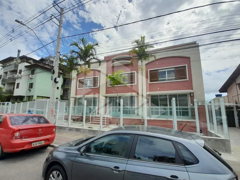 89 m² apartment with 2 bedrooms and a balcony