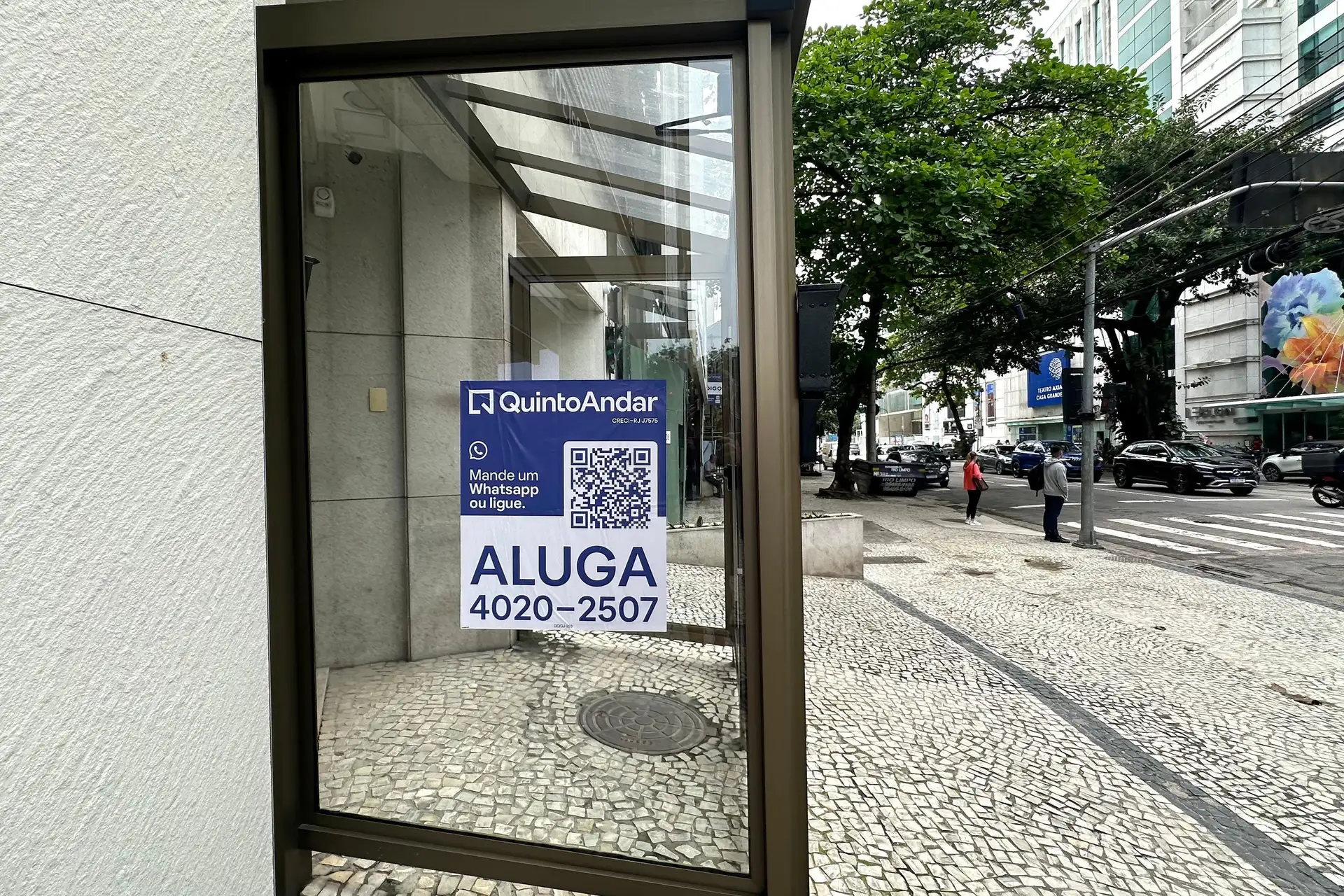 Apartamento mobiliado, 101 m², com janelas do piso ao teto — photo 44