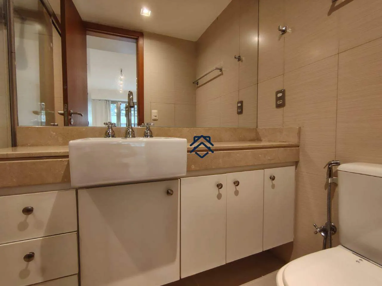 Private BBQ in a 4-bedroom apartment, 193 m² — photo 6
