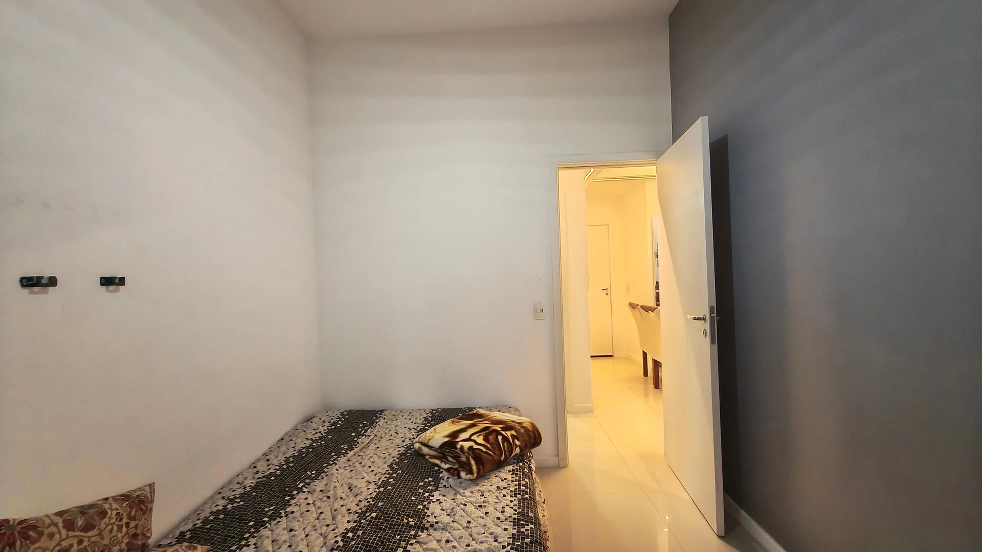Rental apartment with 2 bedrooms and a balcony — photo 25