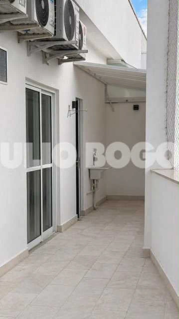 Furnished duplex penthouse with 3 en-suite bedrooms and 180 m² — photo 3