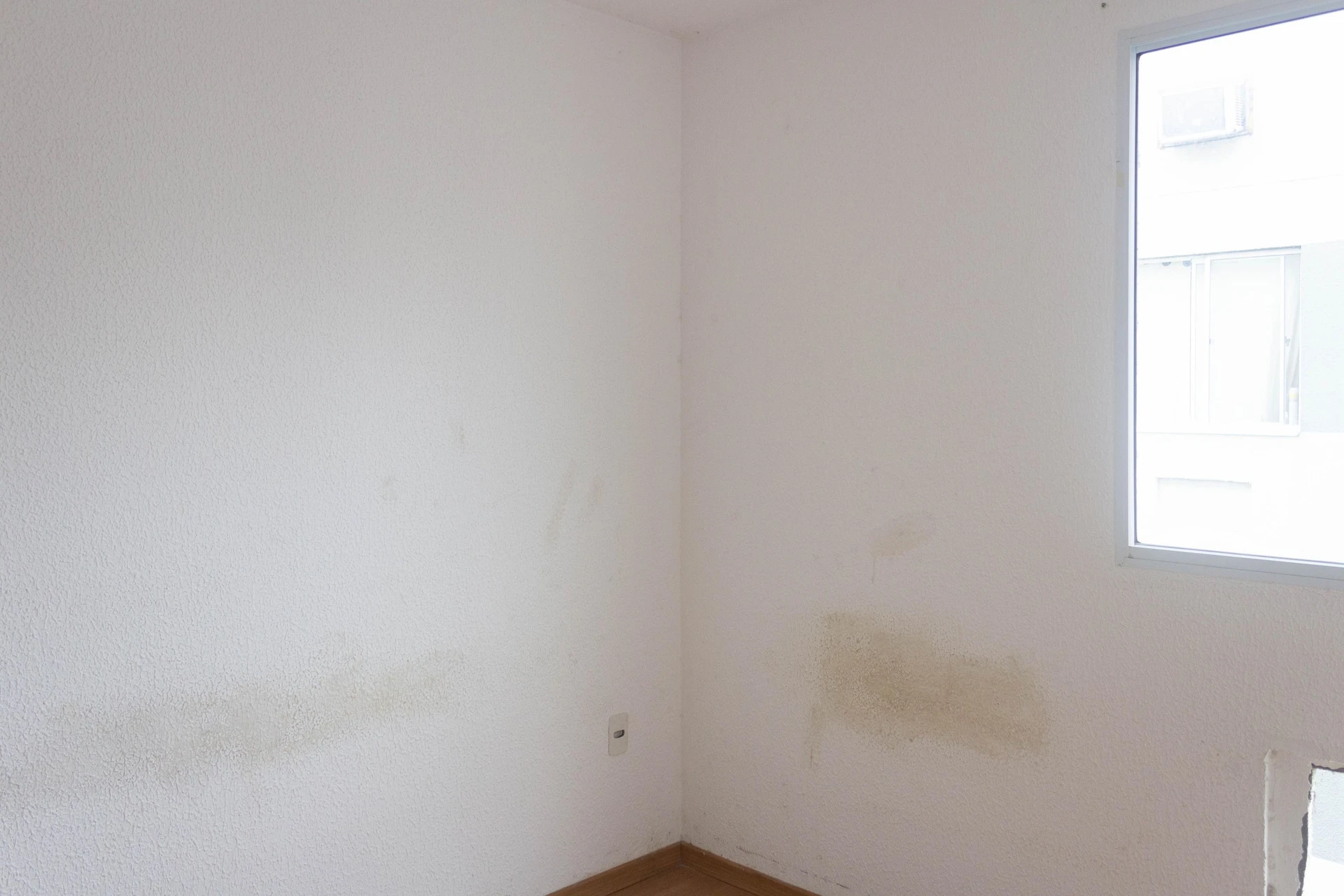 2-bedroom apartment in a building with a pool — photo 32