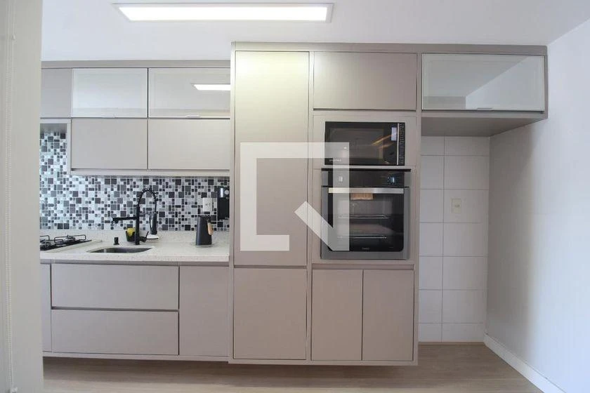 Home office in a 2-bedroom apartment, 74 m² — photo 39