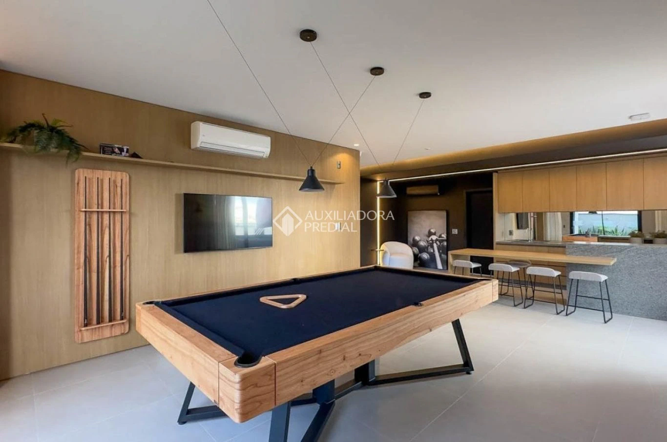 2-bedroom apartment with open kitchen and gas stove — photo 5