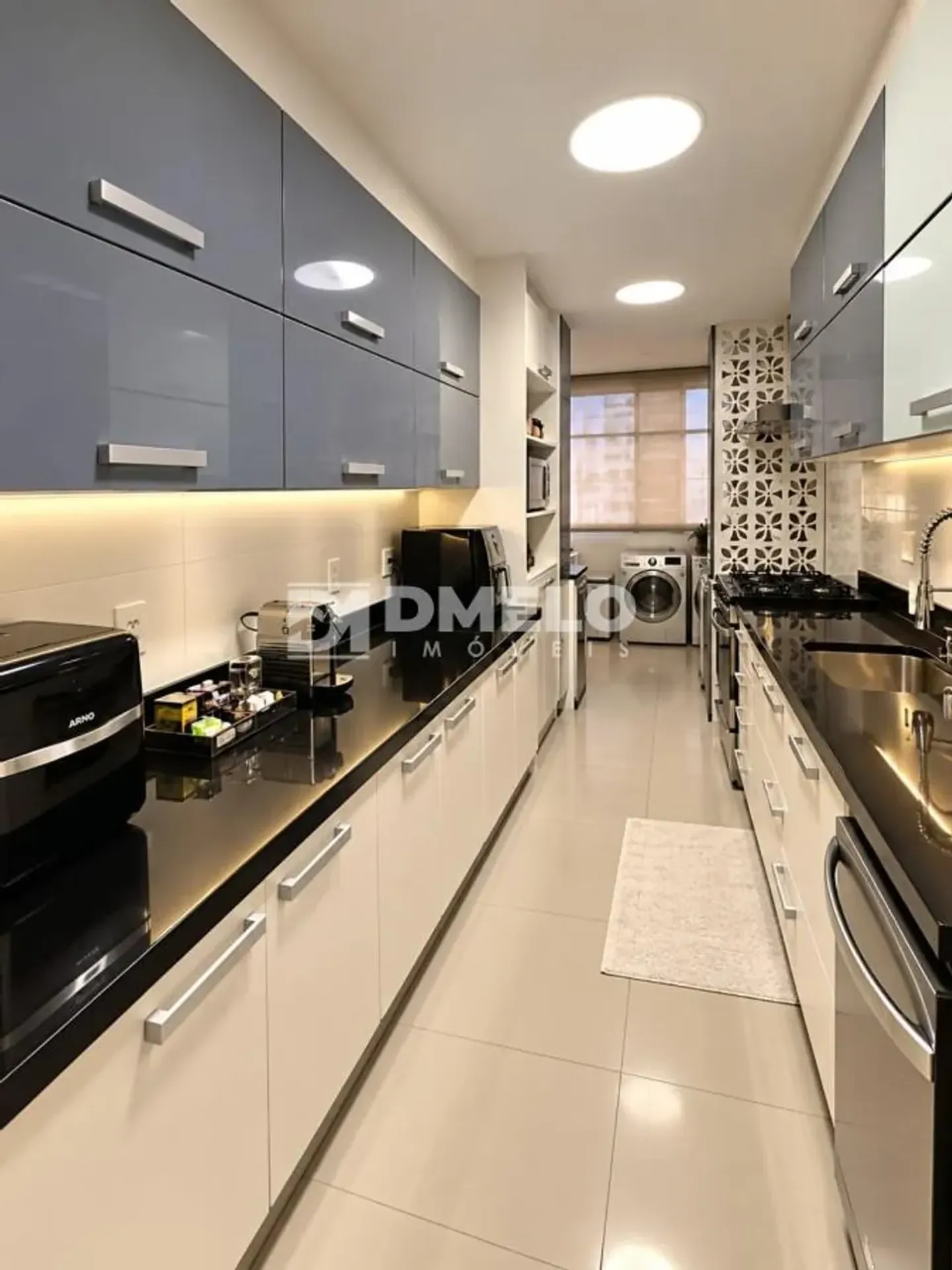 Apartamento mobiliado, 220 m², com janelas do piso ao teto — photo 25