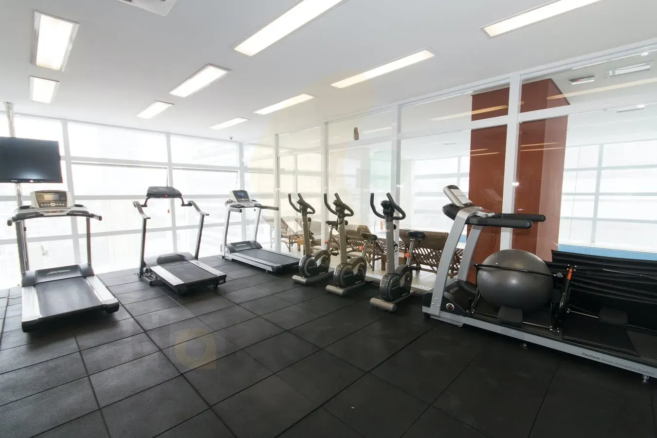 Studio on the 3rd floor with a washing machine — photo 5
