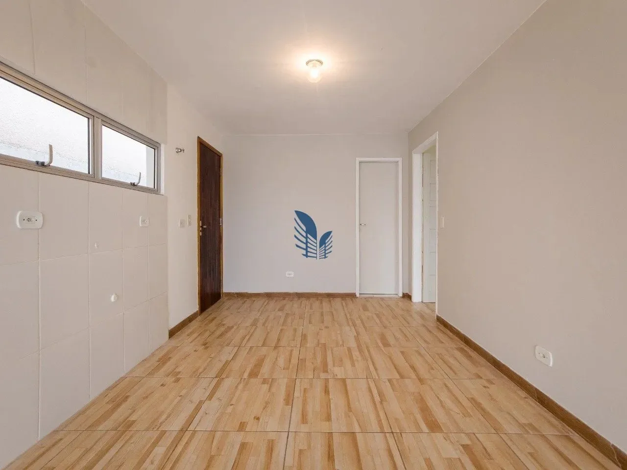 1-bedroom house with a private garden — photo 10